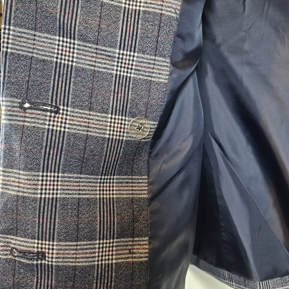Banana Republic Women's Black, Maroon, White Plaid Blazer Size 16P - Picture 6 of 16